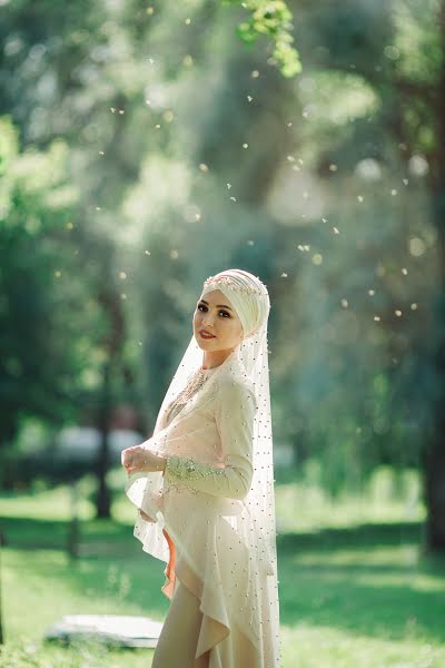 Wedding photographer Aliya Akhmadeeva (bonya555). Photo of 8 August 2019