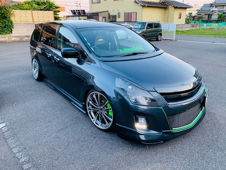 MPVの愛車の差し色に関するカスタム事例の投稿画像1枚目