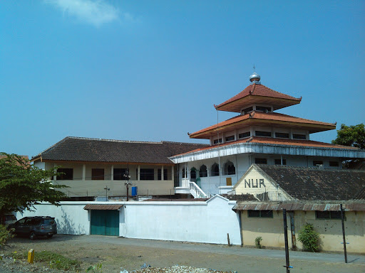 Masjid Tingkat Tiga