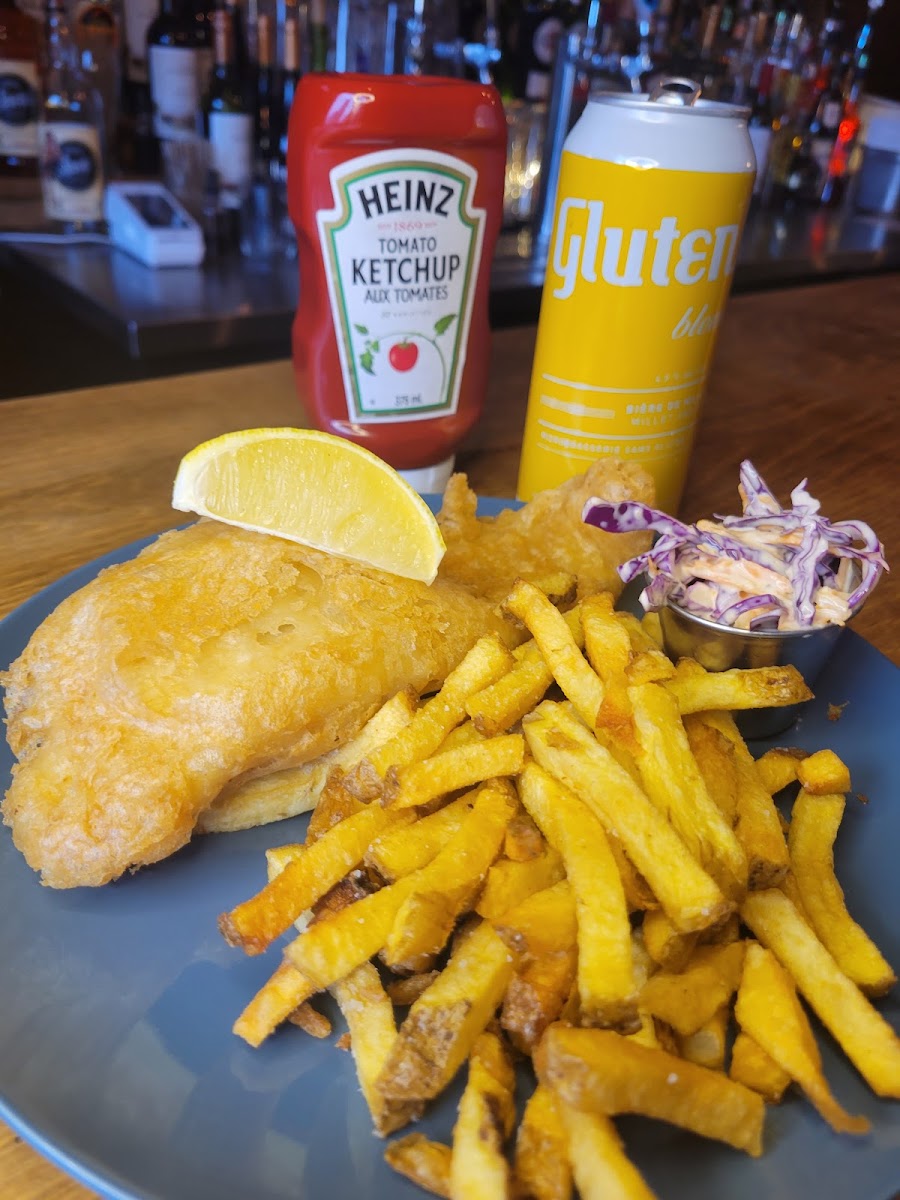 Gluten free fish & chips with tartar sauce and slaw