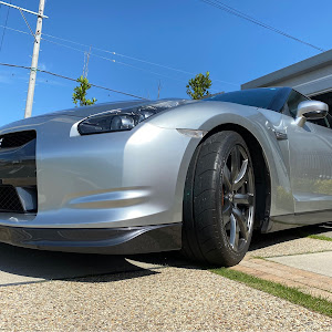 NISSAN GT-R R35