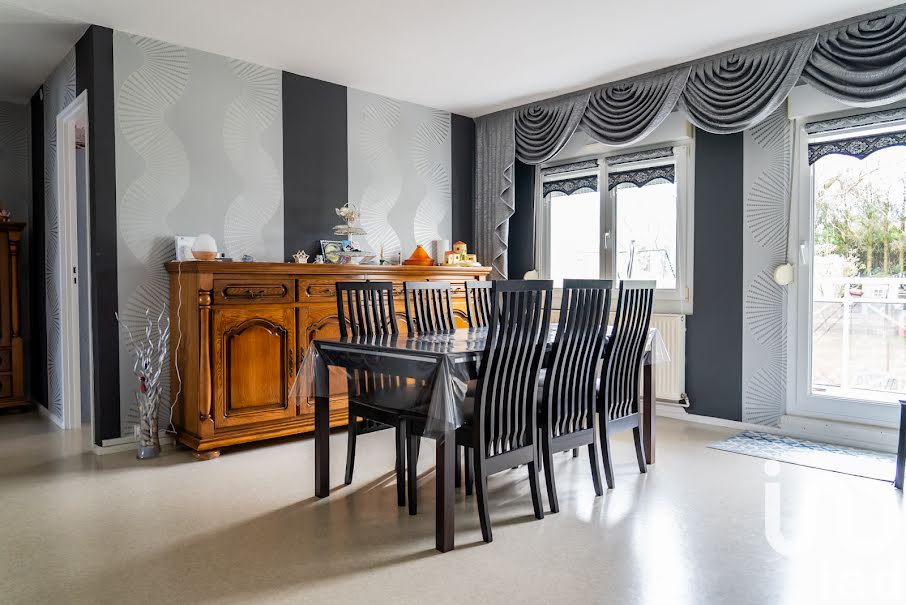 Vente appartement 5 pièces 78 m² à Hombourg-Haut (57470), 96 000 €