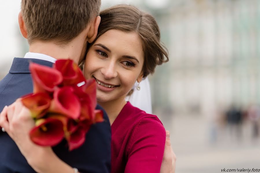 Fotógrafo de casamento Valeriy Frolov (froloff). Foto de 30 de março 2015