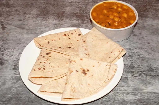 Chole With 5 Butter Roti