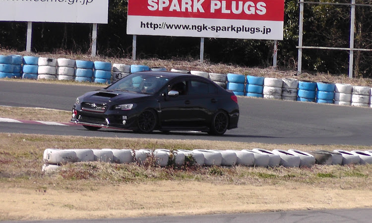 WRX STIのサーキット走行・美浜サーキットに関するカスタム事例の投稿画像1枚目