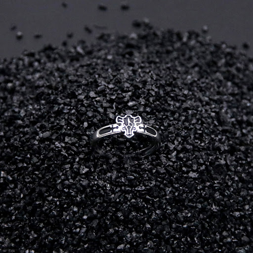 Title 3, Black Parthenocissus Grass Ring Enhance any spa...