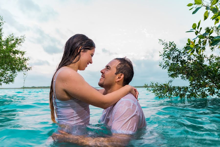 Fotografo di matrimoni Luis Tovilla (loutovilla). Foto del 31 maggio 2019