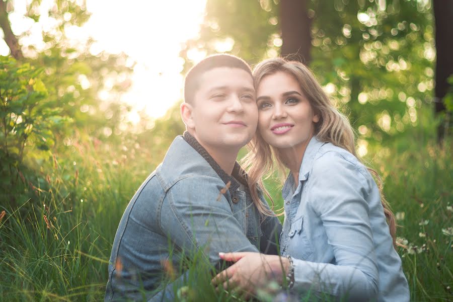 Fotógrafo de bodas Anastasiya Chernyshova (1fotovlg). Foto del 24 de mayo 2017