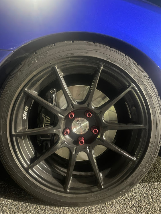 WRX STIのDIXCELSDスリットローター・DIXCEL・DIXCEL SD・スリットローター・ブレーキディスク交換に関するカスタム事例の投稿画像1枚目