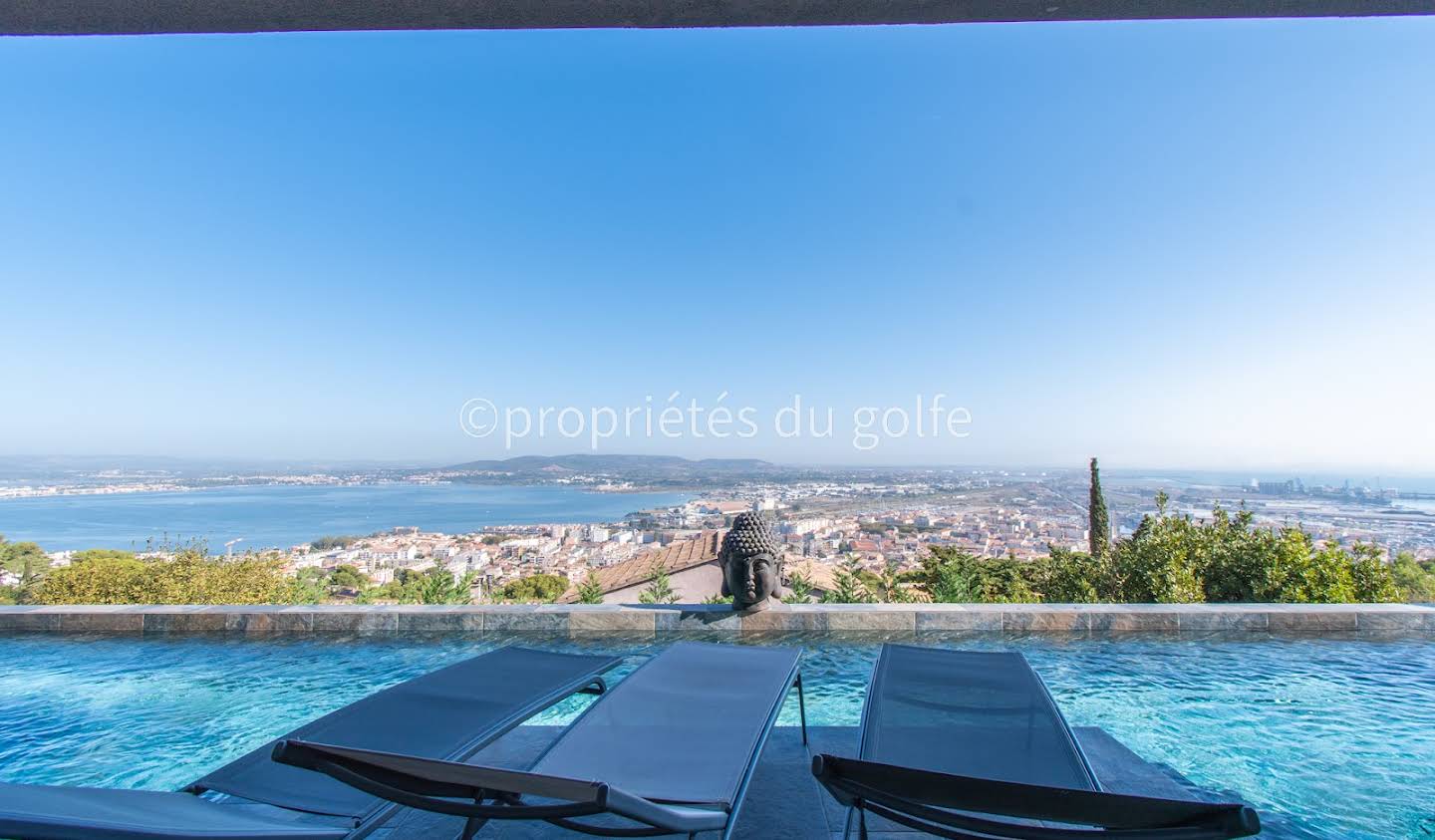 House with pool and terrace Sète