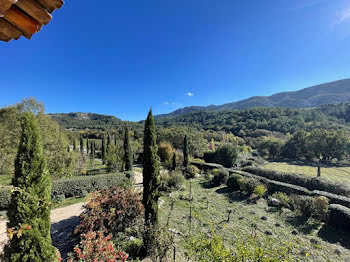 propriété à Aix-en-Provence (13)