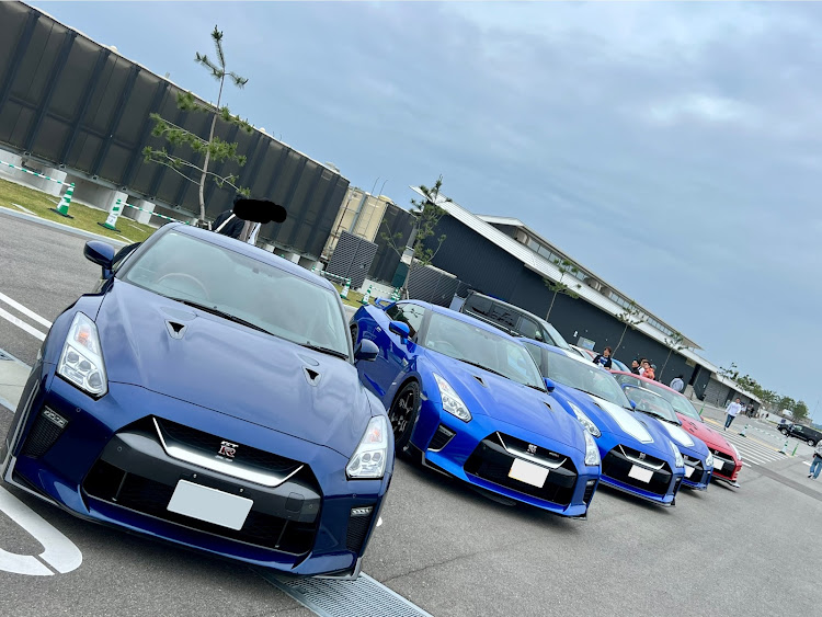 NISSAN GT-Rの50th Anniversary・平手晃平選手・車で遊ぼう・アクアイグニス淡路島に関するカスタム事例の投稿画像2枚目