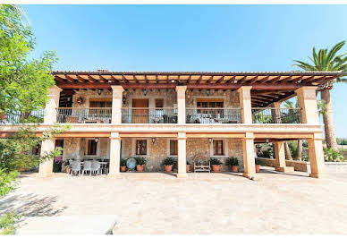 Maison avec piscine et terrasse 2