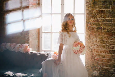 Fotógrafo de casamento Darya Voronina (aniva1935). Foto de 30 de março 2017