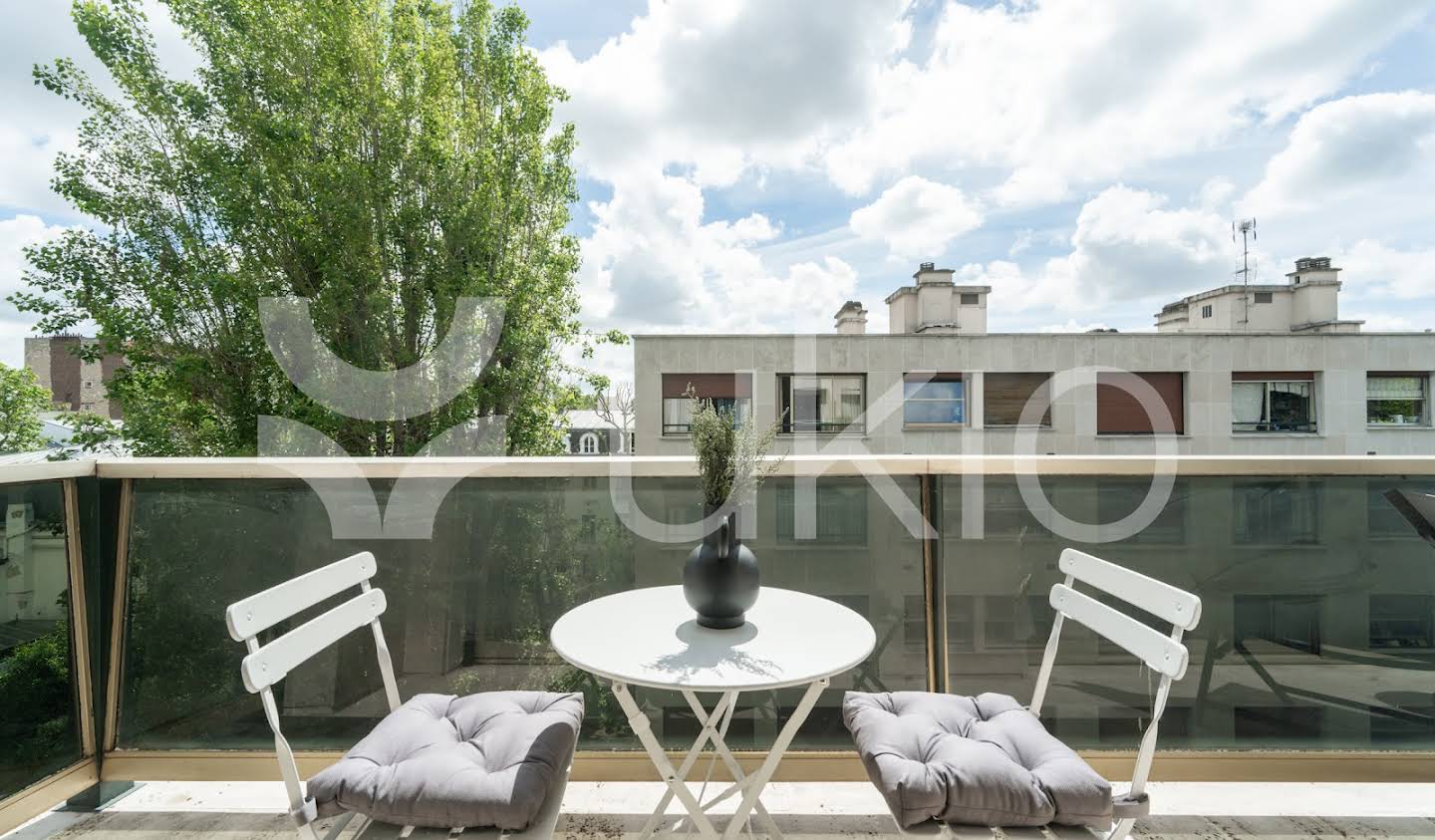 Apartment with terrace Neuilly-sur-Seine