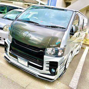 ハイエースバン TRH200V