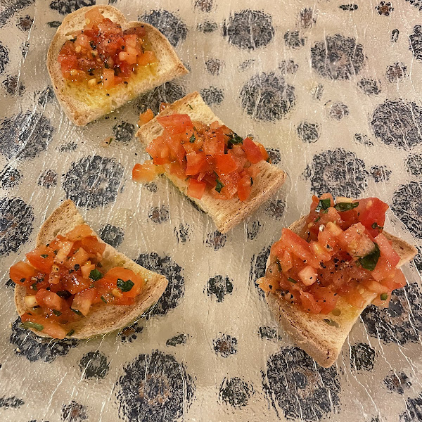 Gluten-free Bruschetta with Tomato