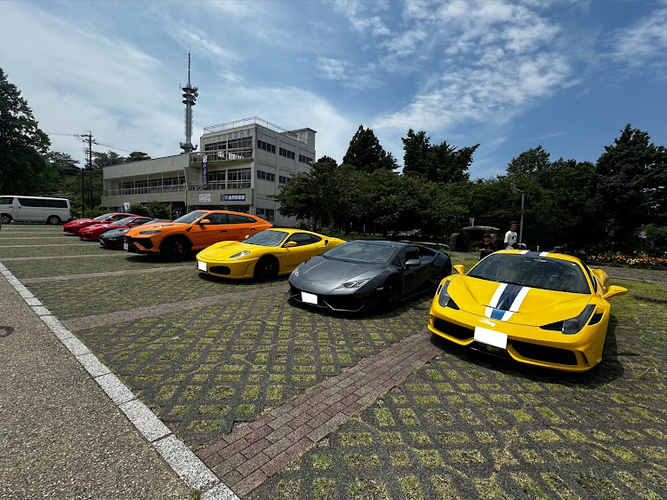 NSXの日本平・スポーツカー・スーパーカー・マフラー交換完了に関するカスタム事例の投稿画像2枚目