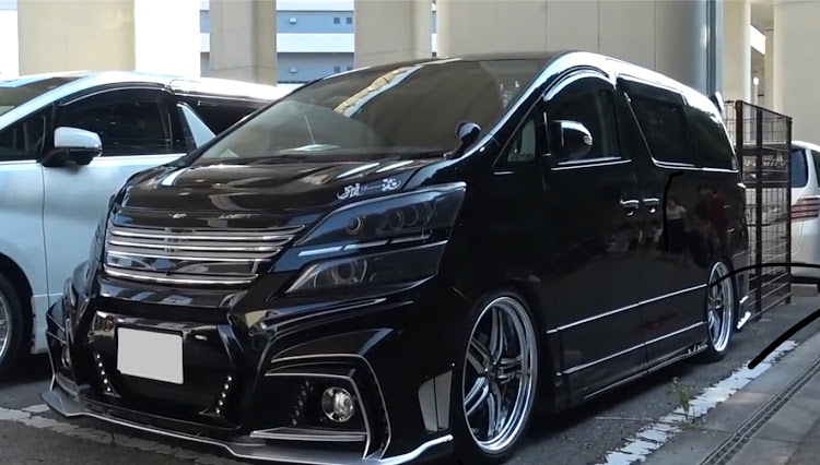 ヴェルファイアのたかさんが投稿したカスタム事例の投稿画像1枚目