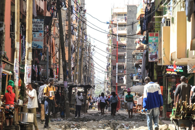 Bad pavements in Kware Embakasi South endangering lives of residents, November 2022.