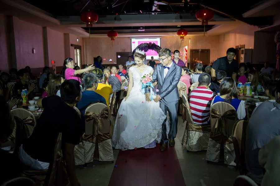 Fotografo di matrimoni Yixing Yang (penguinyang). Foto del 17 ottobre 2017