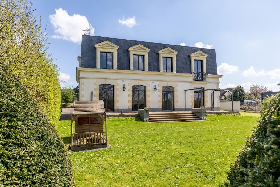 Vente maison 8 pièces 231 m² à Fougeres (35300), 735 000 €