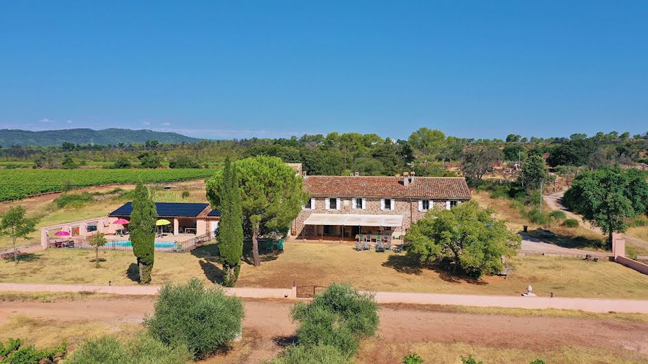 Vente villa 15 pièces 490 m² à Gonfaron (83590), 1 975 000 €