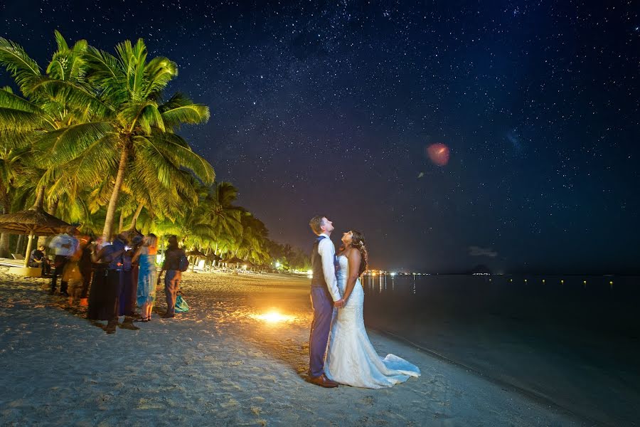 Fotografo di matrimoni Jean Jacques Fabien (fotoshootprod). Foto del 24 marzo 2018