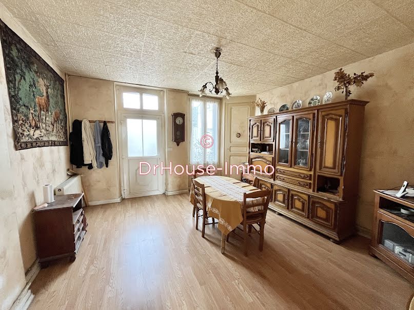 Vente maison 3 pièces 64 m² à Romilly-sur-Seine (10100), 80 000 €