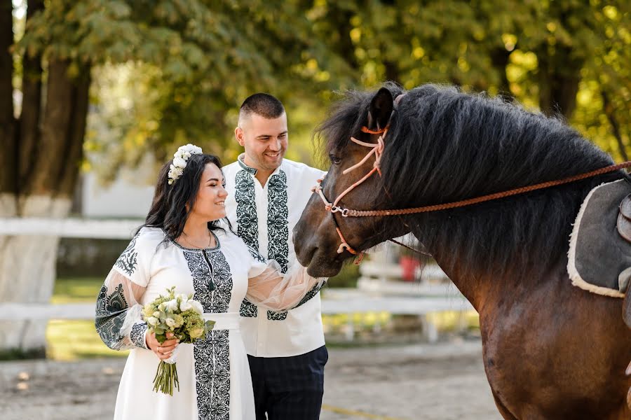 Fotógrafo de casamento Yaroslav Galan (yaroslavgalan). Foto de 20 de agosto 2020