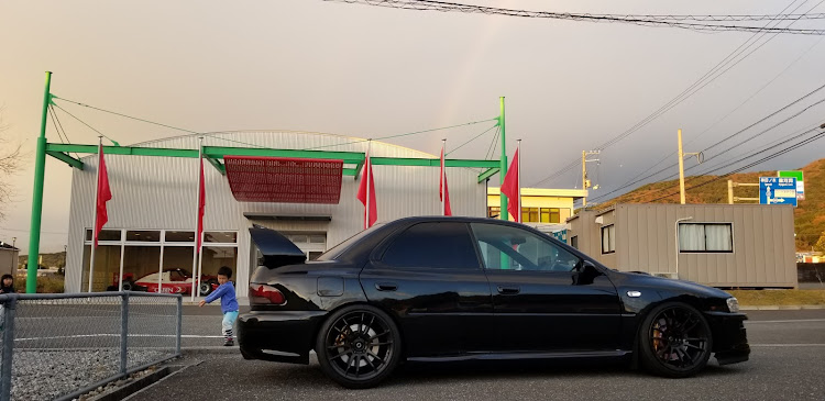 インプレッサ WRX STIのトラスト・オイルクーラー・オイル漏れ・13段・虹が見えた😅に関するカスタム事例の投稿画像1枚目