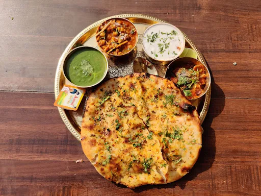 Aloo Amritsari Kulcha