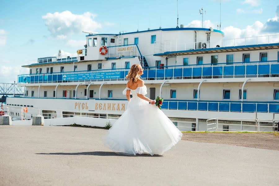 Fotógrafo de casamento Aleksandr Kuznecov (mart8). Foto de 5 de dezembro 2022