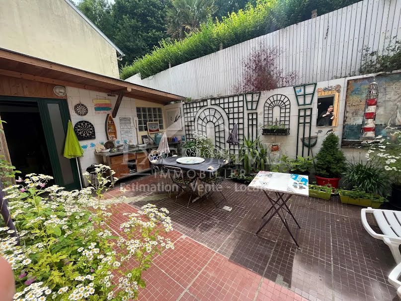 Vente maison 14 pièces 205 m² à Dives-sur-Mer (14160), 555 000 €