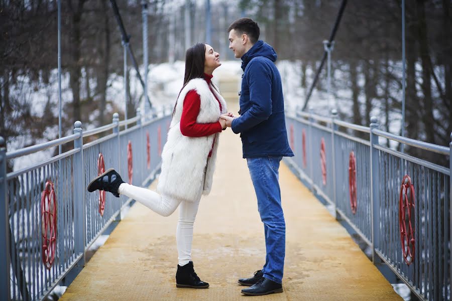 結婚式の写真家Aleksandr Petrukhin (apetruhin)。2016 2月29日の写真