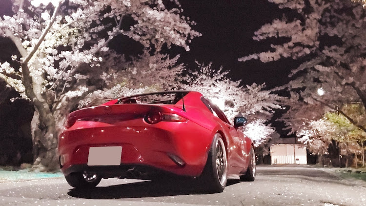 ロードスターのマツダ100周年・オープンカー・花見・赤い車・ロド活に関するカスタム事例の投稿画像6枚目