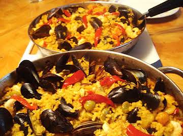 Spanish Seafood Paella / Paella de Mariscos