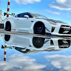 NISSAN GT-R R35