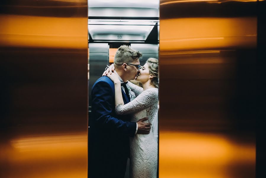 結婚式の写真家Natallia Zaleskaya (zalesskaya)。2017 10月18日の写真