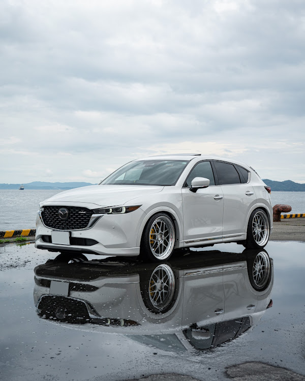CX-5の車好きと繋がりたい・CX-5・いいねをしてくださった方々に、感謝でございます🙇‍♂️・8月もよろしくお願いしますに関するカスタム事例の投稿画像1枚目