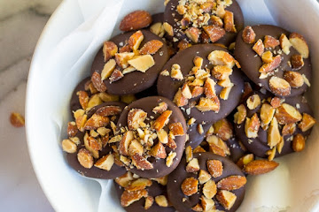 Smokehouse Almond and Dark Chocolate Bites