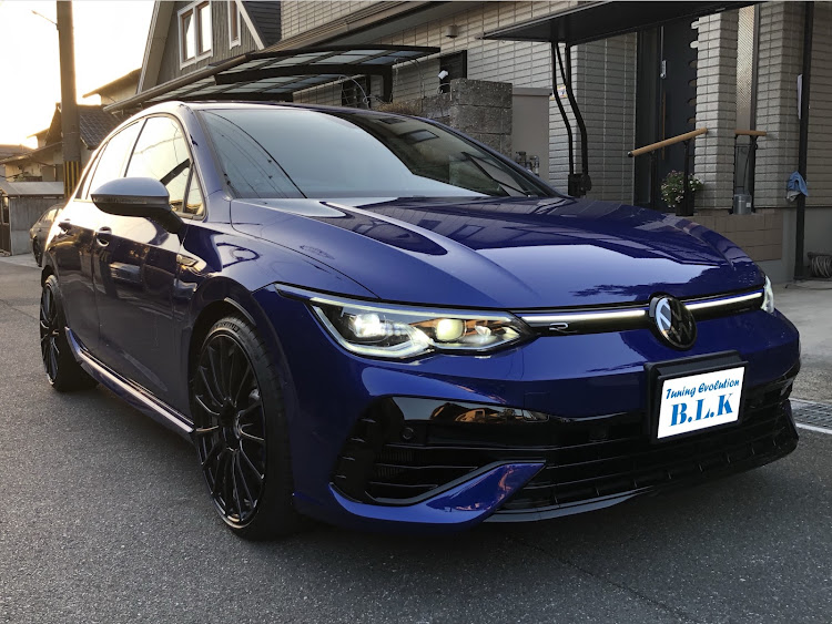 ゴルフ RのTuning Evolution B.L.K・ぺっこあっぽかー1974・PickUpCars2023・遠足・弁当に関するカスタム事例の投稿画像1枚目