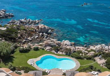 Seaside villa with pool 8