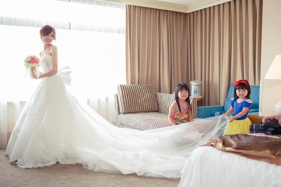 Wedding photographer Weiting Wang (weddingwang). Photo of 31 October 2014