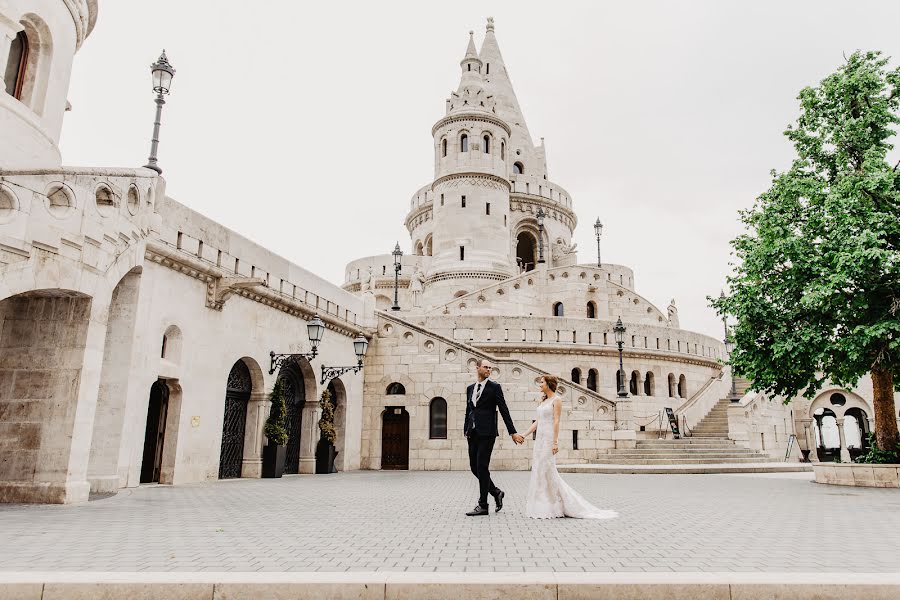 Wedding photographer Gabriella Hidvégi (gabriellahidveg). Photo of 10 August 2020