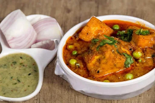 Matar Paneer