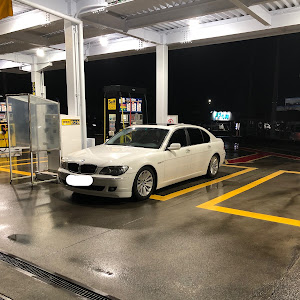 7シリーズ E66