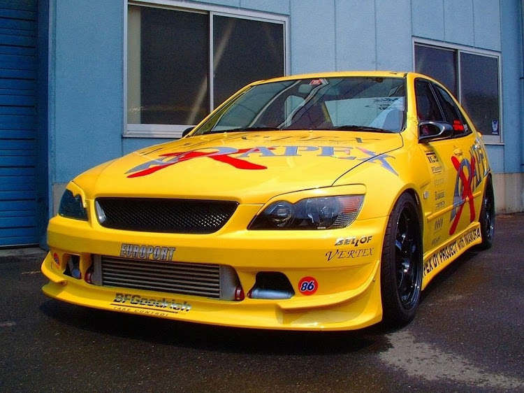 86のアペックス・アルテッツァ・SXE10・トヨタアルテッツァ・APEXiに関するカスタム事例の投稿画像1枚目