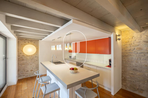 House with pool and terrace 3
