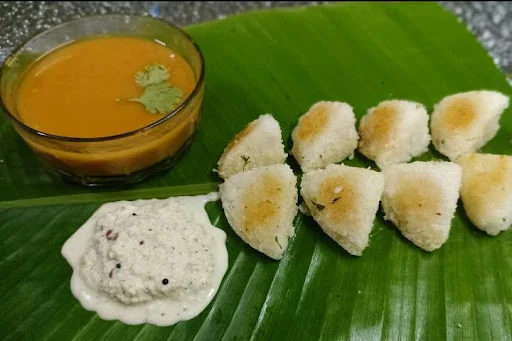 Butter Idli [4 Pieces]